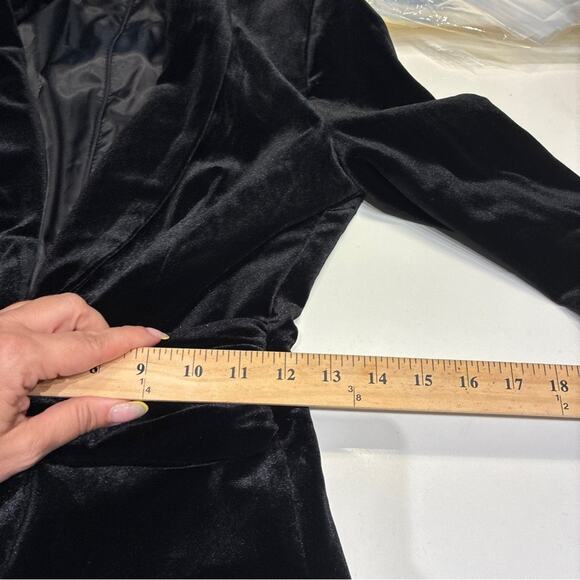 Zara Black Velvet Plunging Neckline Long Sleeve Mini Dress Small - Picture 8 of 10